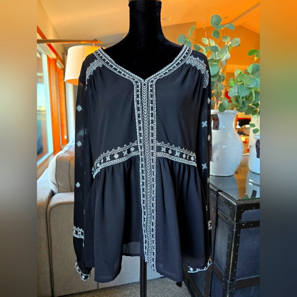 Wantable -  Boho Embroidered  Blouse / Top Womens Xtra Large